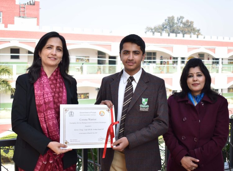 District Administration (Hoshiarpur) Applauds Zealous Ekraj Singh Gill at 72nd Republic Day Grand Ceremony as Corona Warrior for his Exemplary Social Work
