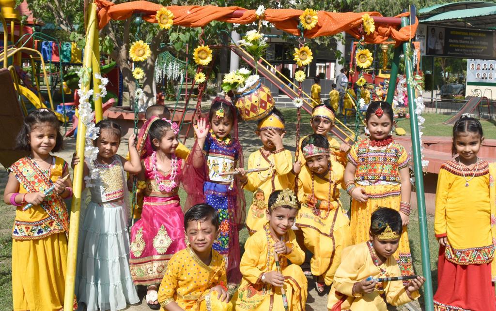 Janmashtami Extravaganza: A Day of Divine Delight at Woodland